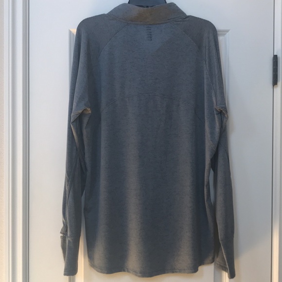 UA Run Fitted Pullover with 1/2 Zip Sz XL (Sku 61) - Picture 7 of 9
